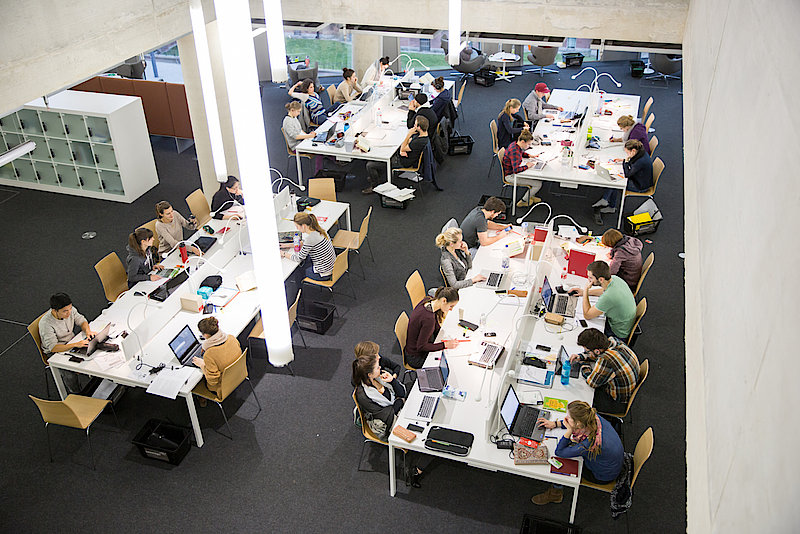 Arbeitsplätze in der Universitätsbibliothek Freiburg